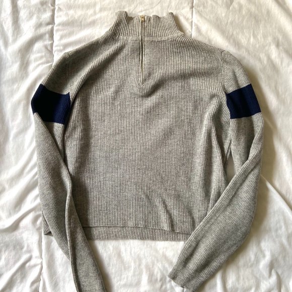 Brandy Melville Sweaters - Brandy Melville grey knit zip-up sweater